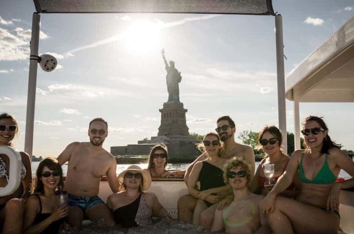 hot tub boat nyc